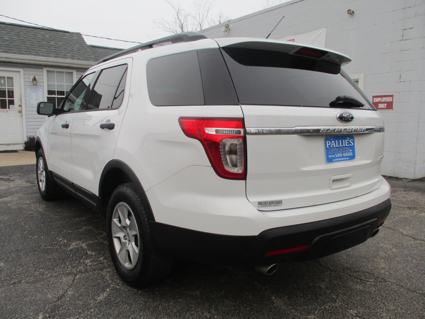 2013 WHITE Ford Explorer (1FM5K8B85DG) , AUTOMATIC transmission, located at 540a Delsea Drive, Sewell, NJ, 08080, (856) 589-6888, 39.752560, -75.111206 - Photo#3